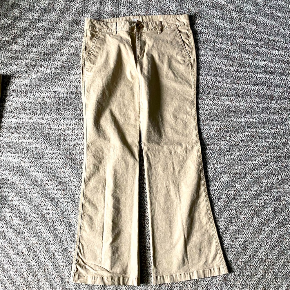 Old Navy khaki pants